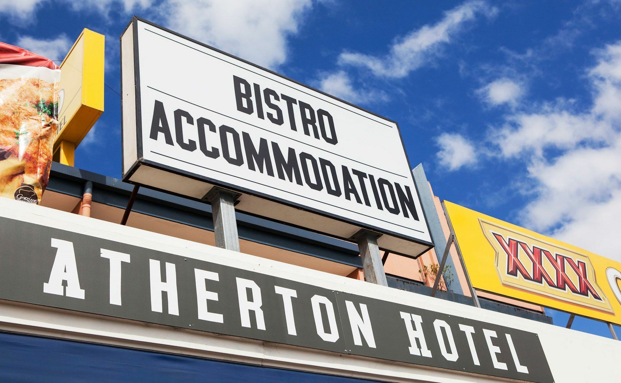 Nightcap At Atherton Hotel Exterior foto